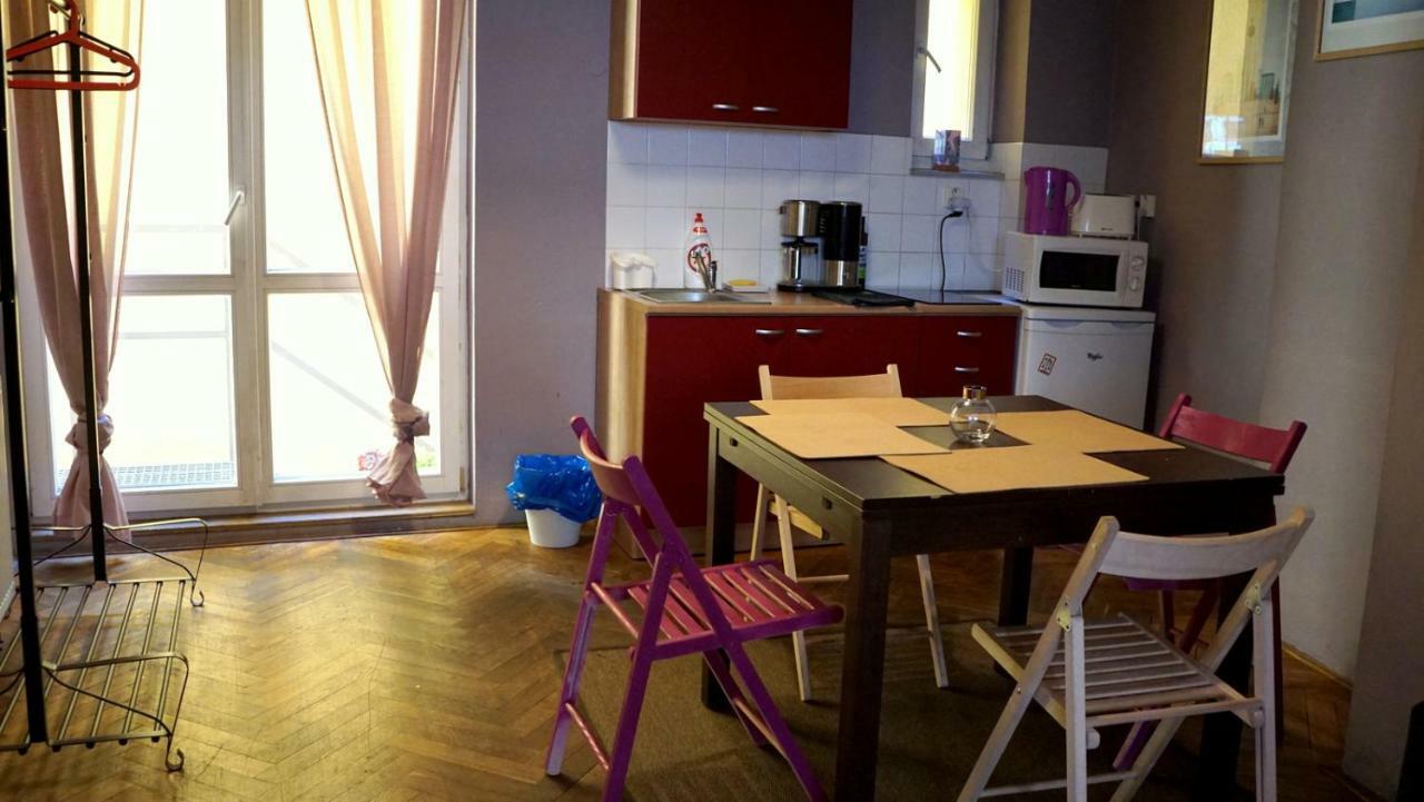 Funci Dancing 6 Apartment Prague Extérieur photo