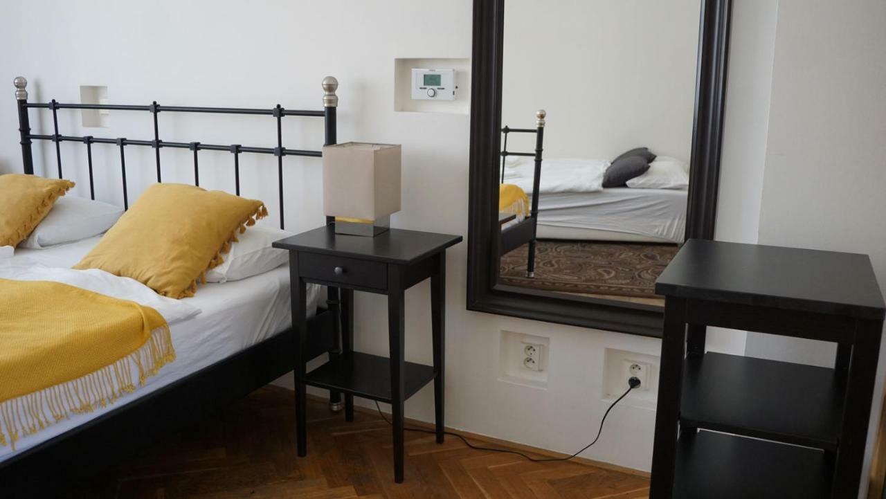 Funci Dancing 6 Apartment Prague Extérieur photo